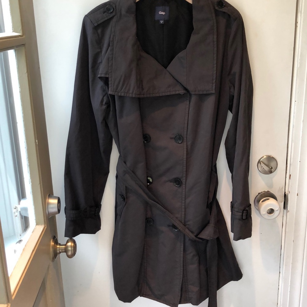 Gap Trenchcoat